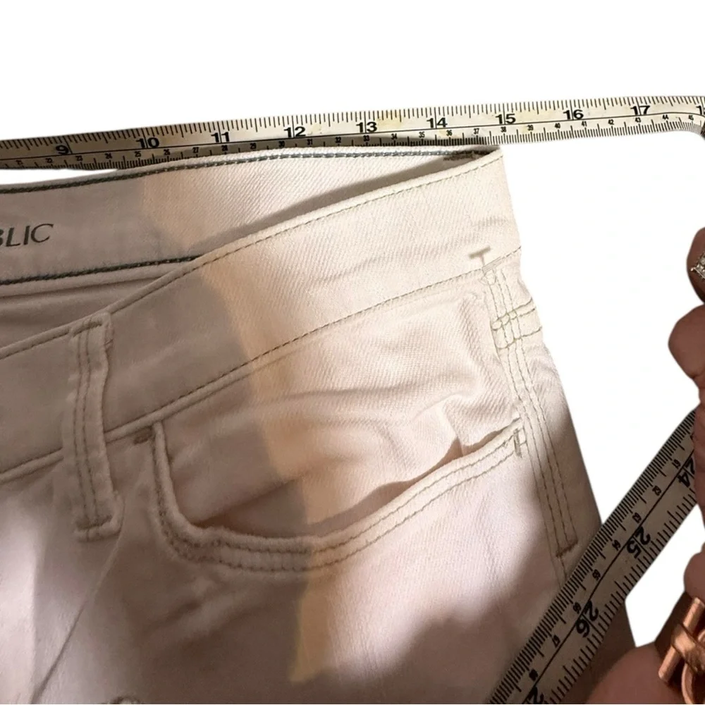 Banana Republic Pale Pink Denim Jeans - Picture 6 of 8